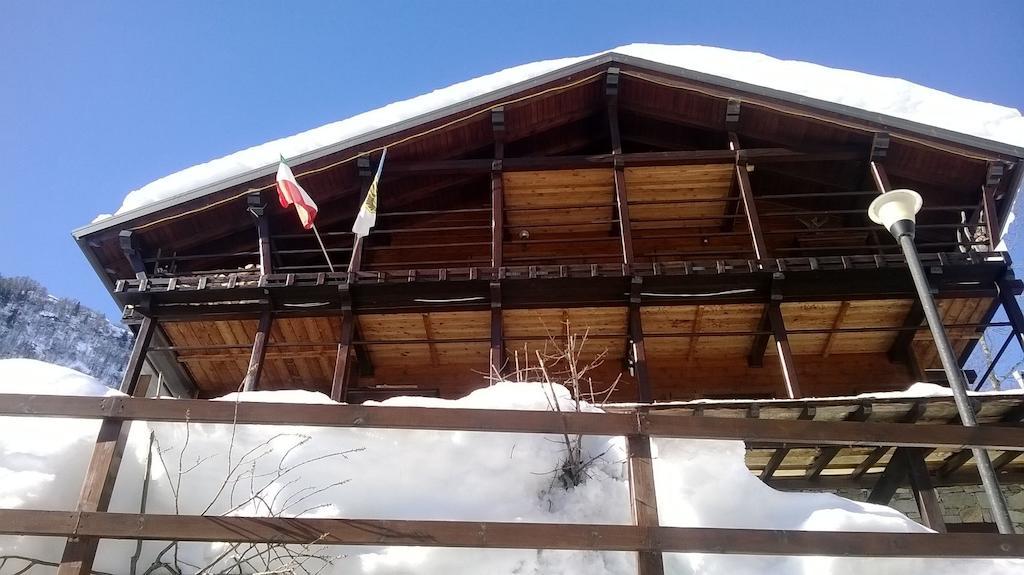 Residence Casa Dei Fiori Alagna Valsesia Dış mekan fotoğraf